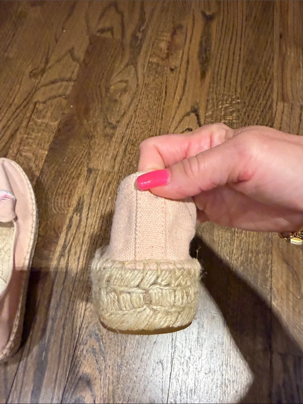 NWOT Saludos size 7Pink Canvas Espadrilles with Beach Umbrella & Chair Embroider